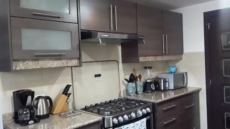 HOME with Balcony + 3 Beds - 6th FLOOR