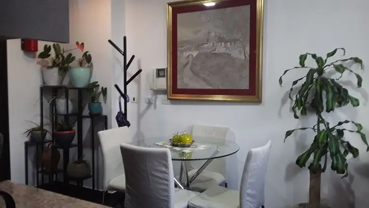 HOME with Balcony + 3 Beds - 6th FLOOR
