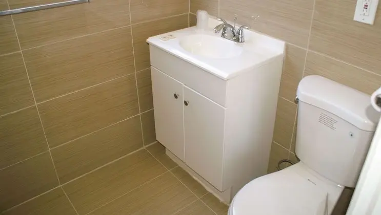 Oda, 1 Büyük (Queen) Boy Yatak, Sigara İçilmez, Ortak Banyo