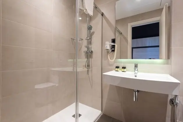 Tek Kişilik Oda, Özel Banyo