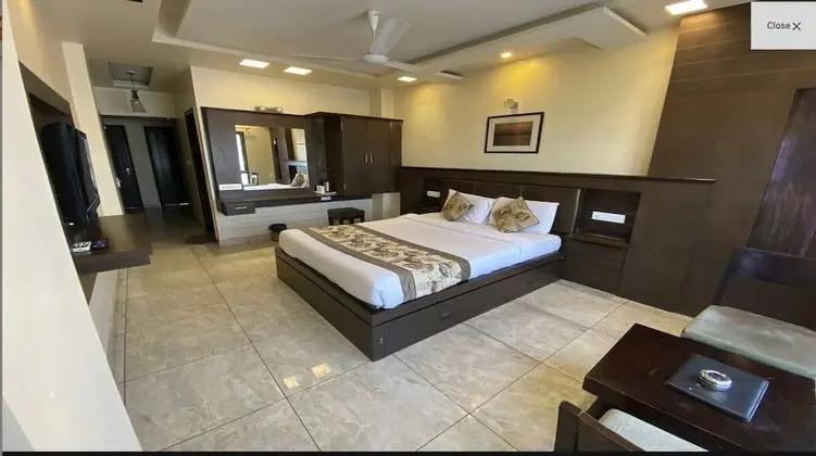 Superior Oda, 1 En Büyük (King) Boy Yatak, Şehir Manzaralı