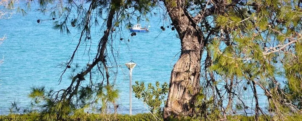 Üç Kişilik Oda, Deniz Manzaralı