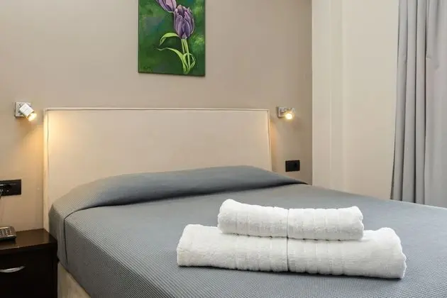 Tek Büyük veya İki Ayrı Yataklı Oda, Şehir Manzaralı