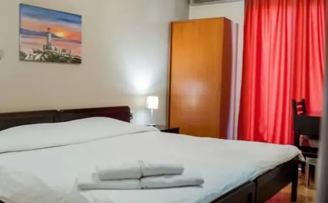 Tek Büyük veya İki Ayrı Yataklı Oda, Şehir Manzaralı
