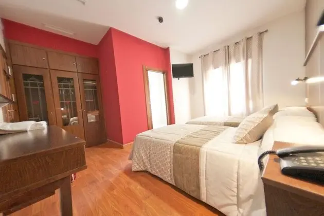 Tek Büyük Yataklı Oda