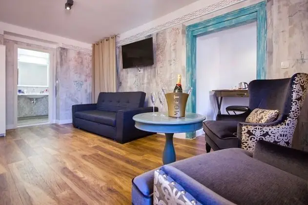 Grand Luxury Suite - King Bed