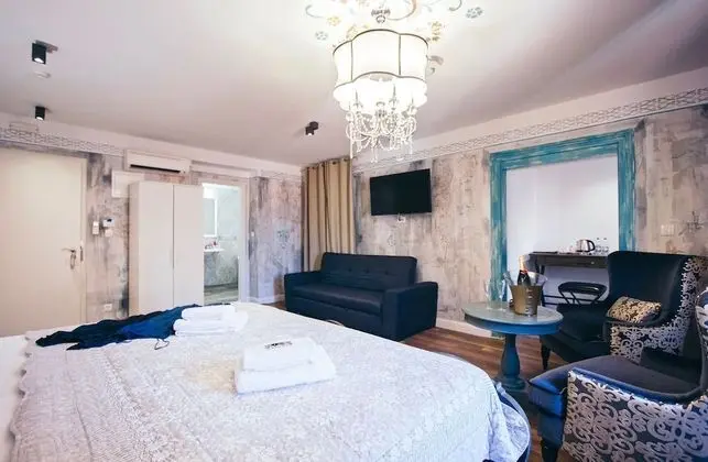 Grand Luxury Suite - King Bed