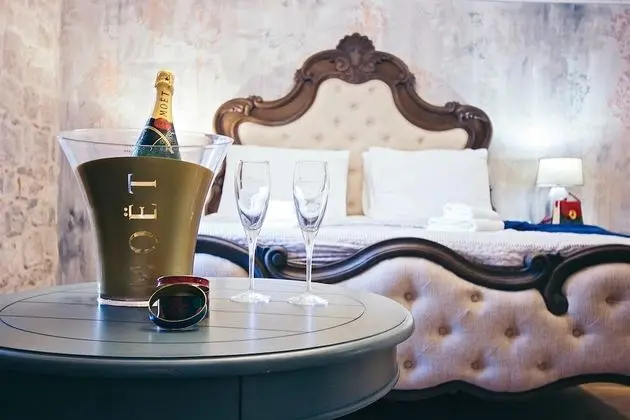 Grand Luxury Suite - King Bed