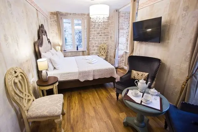 Grand Luxury Suite - King Bed