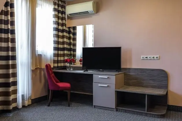 Tek Büyük Yataklı Oda