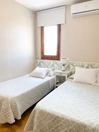 Comfort Dört Kişilik Oda, 2 Yatak Odası (cama de matrimonio y dos individuales)