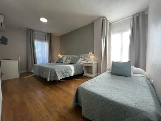 Standard Üç Kişilik Oda, 3 Tek Kişilik Yatak
