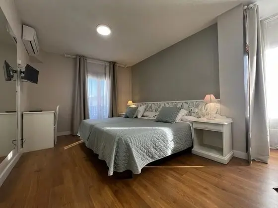 Standard Üç Kişilik Oda, 3 Tek Kişilik Yatak
