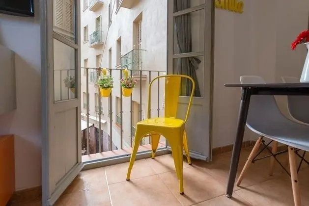 Apart Daire, 3 Yatak Odası, Sigara İçilmez, Balkon