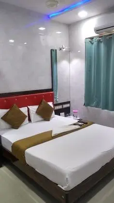 Deluxe Büyük Yataklı Tek Kişilik Oda, 1 Yatak Odası, Özel Banyo