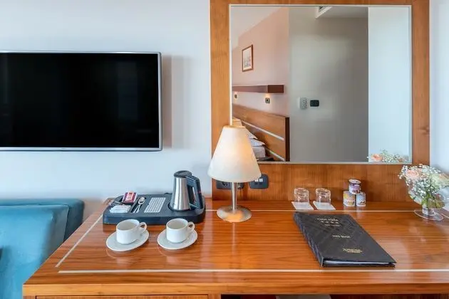 Tek Büyük Yataklı Oda, Balkon, Deniz Manzaralı