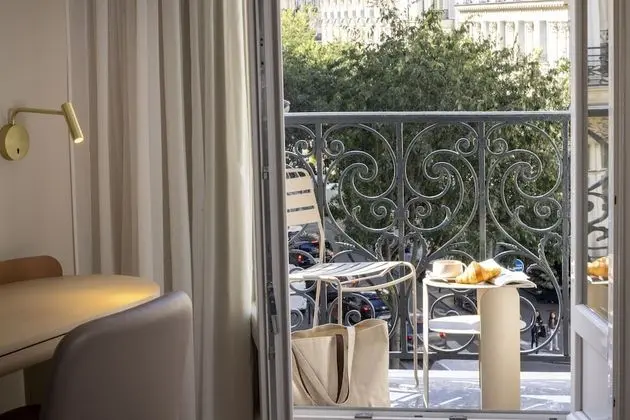 Chambre deluxe avec balcon