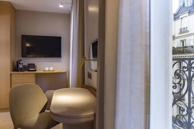 Superior Tek Büyük veya İki Ayrı Yataklı Oda