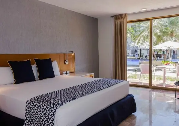 Superior King Size Bed