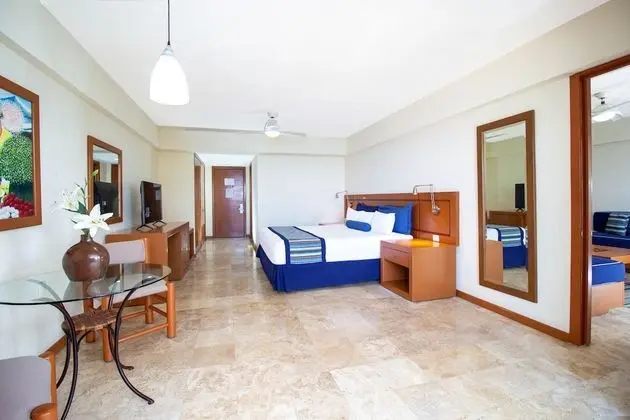One Bedroom Suite Ocean View