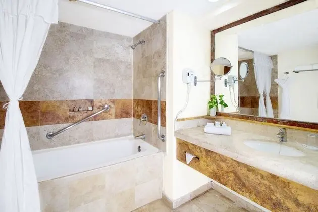 Two Bedroom Family Suite Ocean View