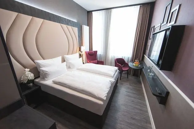 Comfort Tek Büyük Yataklı Oda