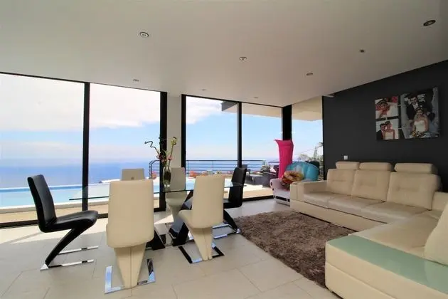 Villa, 3 Yatak Odası, Kişiye Özel Havuzlu, Deniz Manzaralı