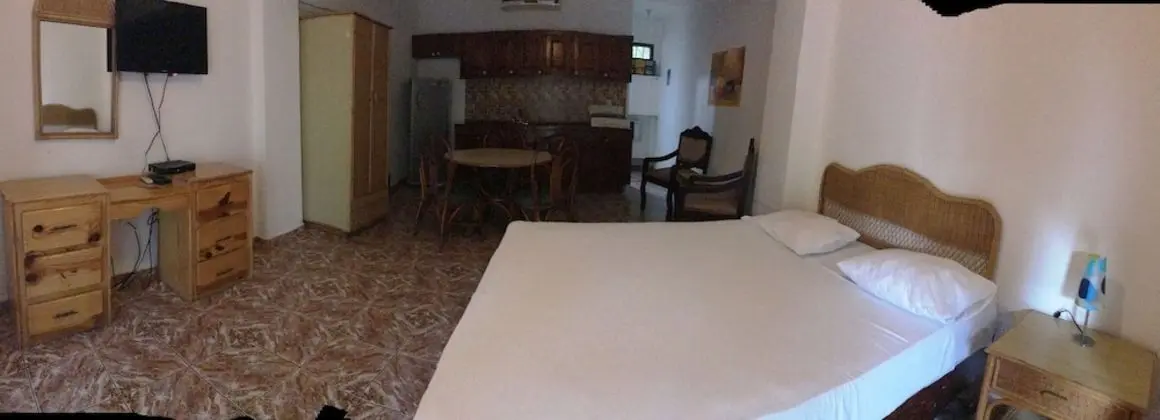 Standard Tek Büyük Yataklı Oda