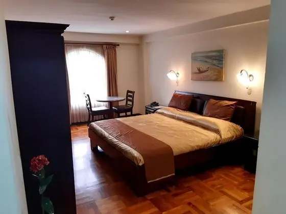 Premium Oda, 1 En Büyük (King) Boy Yatak