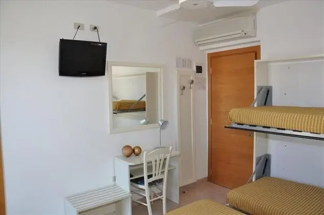 Standard Dört Kişilik Oda, Balkon