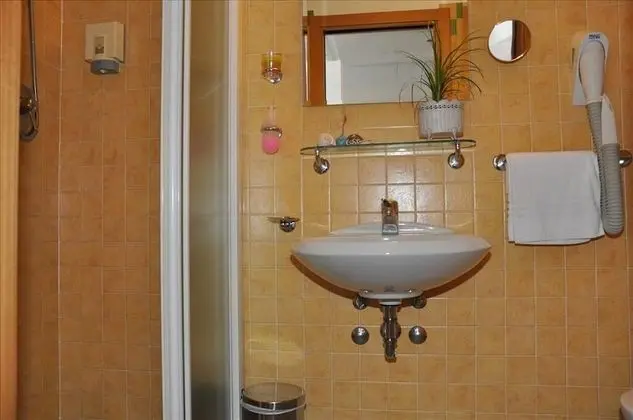 Standard Dört Kişilik Oda, Balkon