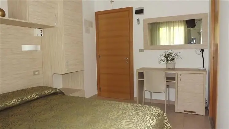 Standard Tek Büyük Yataklı Oda, Balkon