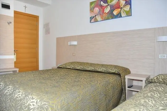 Standard Üç Kişilik Oda, Balkon