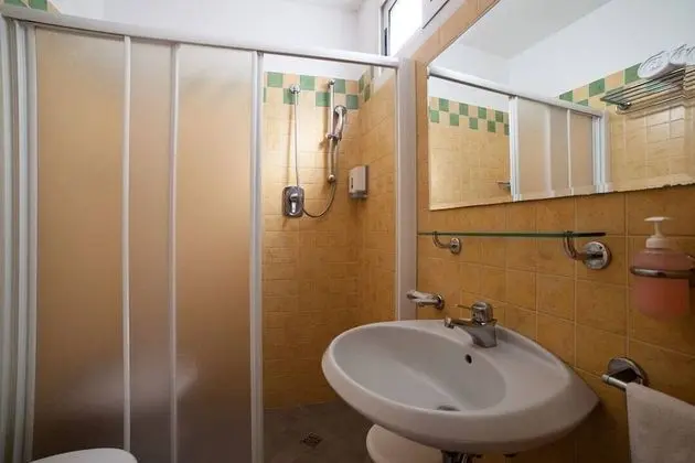 Standard Üç Kişilik Oda, Balkon