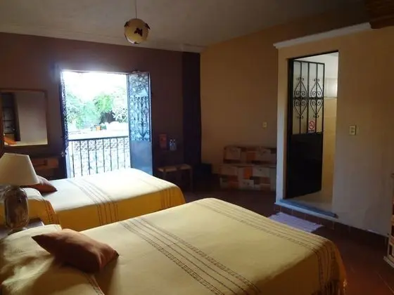 Tek Büyük Yataklı Oda, Balkon