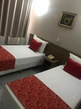 Üç Kişilik Oda