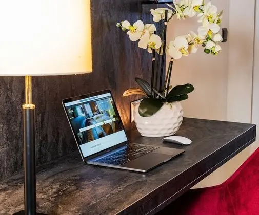 Junior Süit, 2 Tek Kişilik Yatak, Kısmi Göl Manzaralı (with Sofabed)