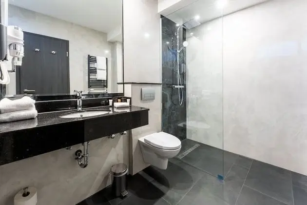 Junior Süit, 2 Tek Kişilik Yatak, Kısmi Göl Manzaralı (with Sofabed)