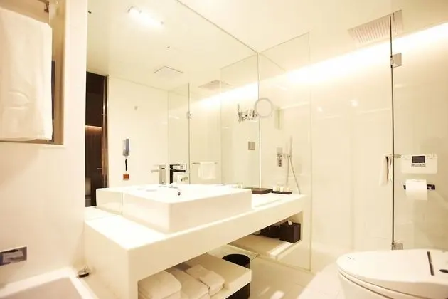 Club Süit, 1 En Büyük (King) Boy Yatak, Şehir Manzaralı