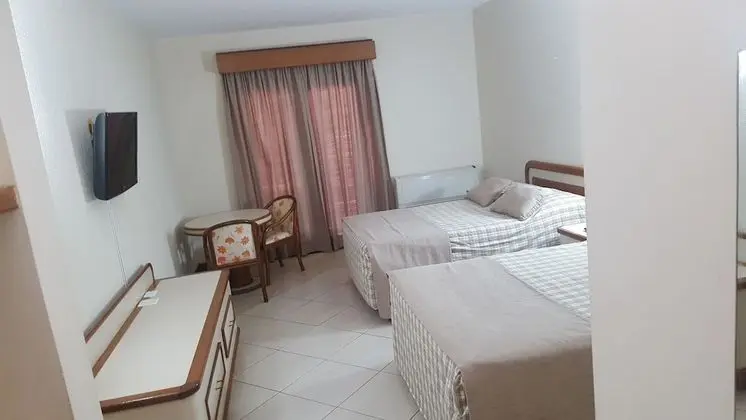 Standard Üç Kişilik Oda