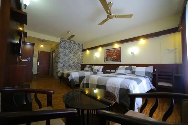 Deluxe Dört Kişilik Oda, 2 Büyük (Queen) Boy Yatak, Sigara İçilmez, Şehir Manzaralı