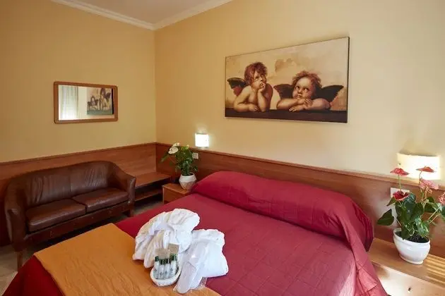 Tek Büyük veya İki Ayrı Yataklı Oda