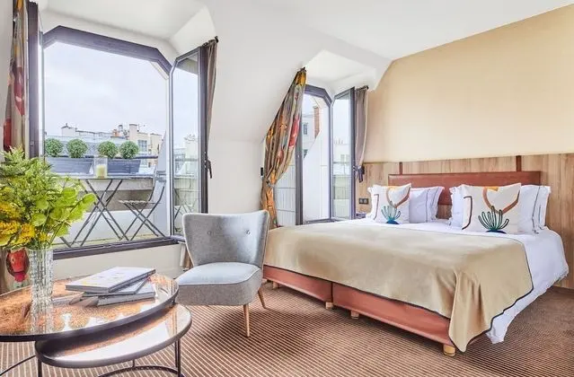 Junior Suite Tour Eiffel