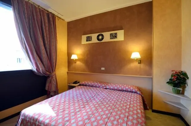 Economy Tek Büyük veya İki Ayrı Yataklı Oda