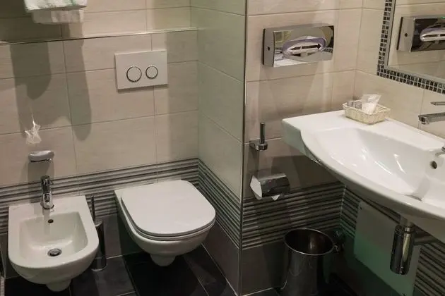 Standard Tek Büyük veya İki Ayrı Yataklı Oda