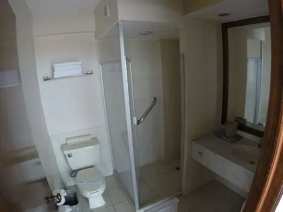 Traditional Tek Büyük Yataklı Oda