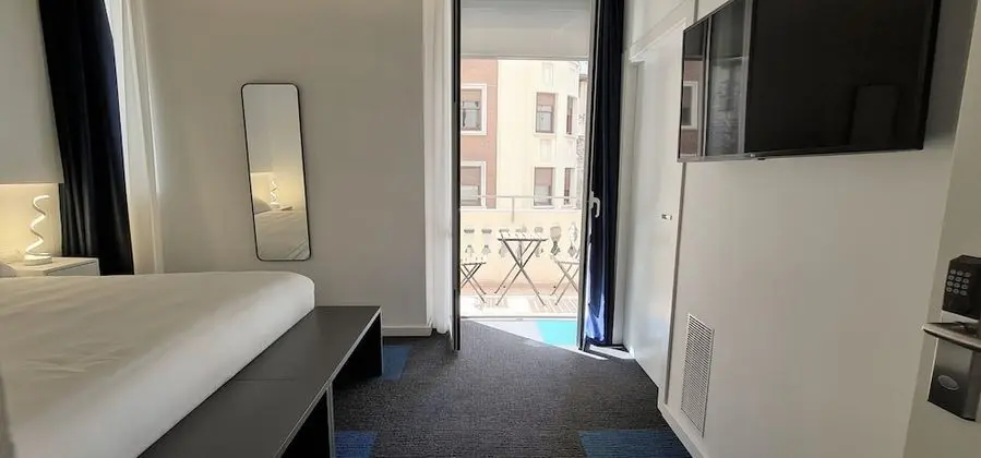 Standard Tek Büyük veya İki Ayrı Yataklı Oda