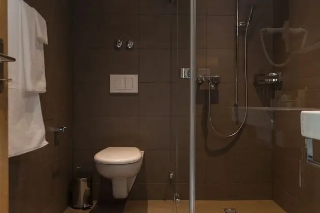 Comfort Büyük Yataklı Tek Kişilik Oda