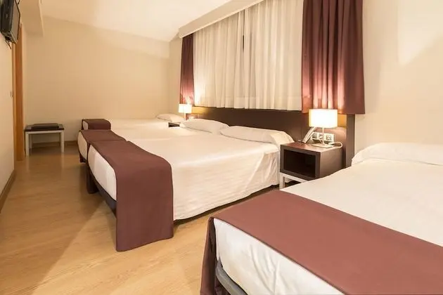 Family Oda (4 people)