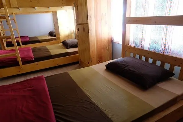 10 Bed Female Dormitory-Single